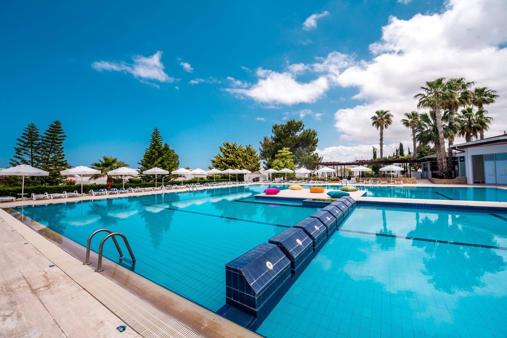 The Olive Tree Hotel Ájosz Epíktitosz Kültér fotó